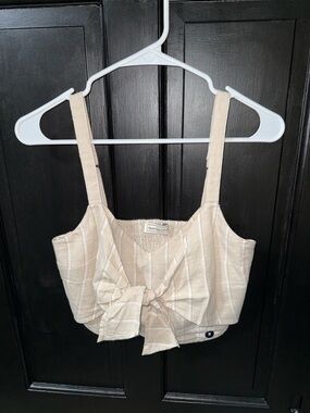 Abercrombie & Fitch Beige Tie-Front Crop Top